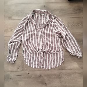 New American Eagle Womens Tie-front button up blouse, Size small, Mauve/white